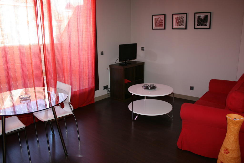 Apartamentos Calle Jose Madrid Chambre photo